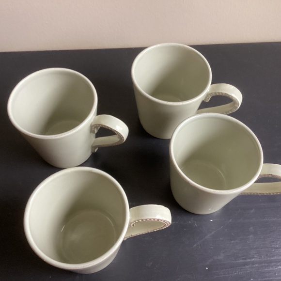 Set of 4 Hand Painted Coffee Mugs by DEAUVILLE Lt Green Portugal - Picture 2 of 4